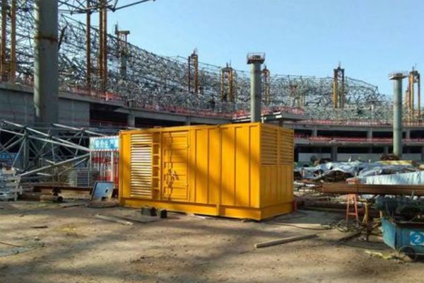 平顺发电机出租如何判断空气滤清器是否需要更换？